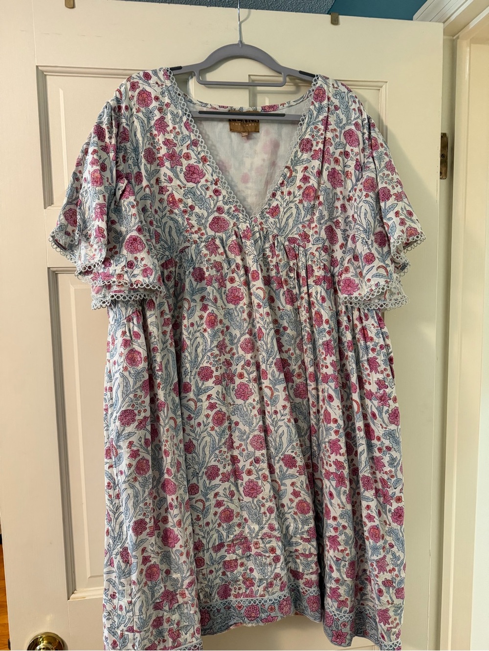Beautiful women’s Clara the label Floral Pink & Blue Midi Dress with Lace Trim